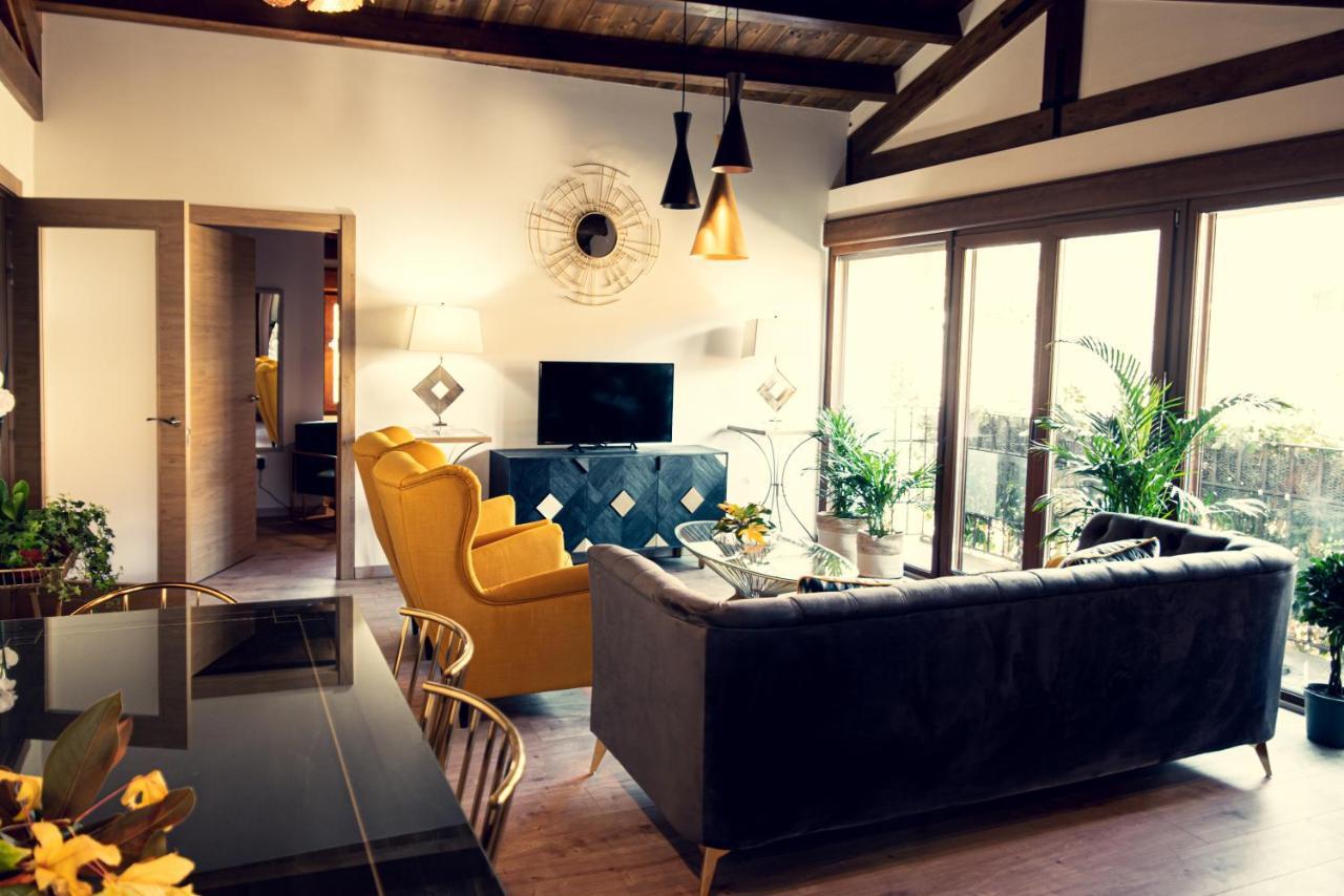 Apartamentos En El Valle Del Jerte Flores Para Angela Кабесуэла-дель-Валье Экстерьер фото